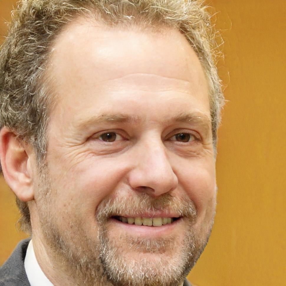 Emre Koseoglu, Senior Cloud Architect